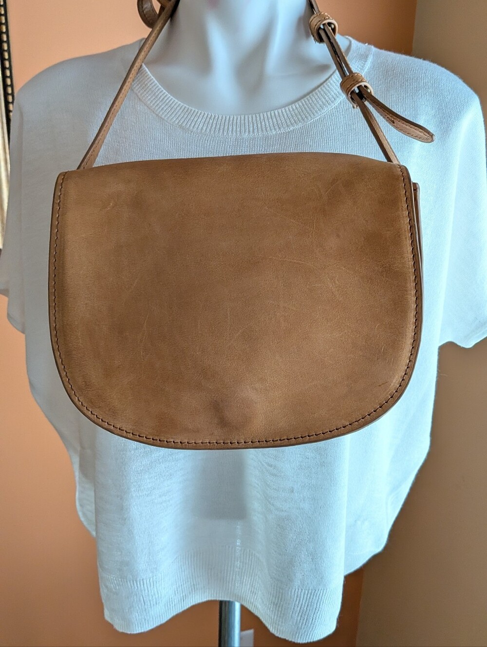 Vintage 90s L.L.Bean Signature Classic Tan  Saddle Leather Crossbody Bag